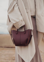 Cyme Tote Nano - Textured Black Cherry
